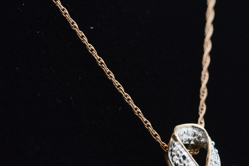 10K Yellow and White Gold Ribbon Pendant and Chain