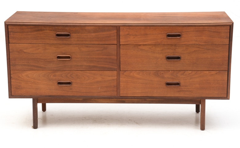 Mid Century Modern Chest of Drawers