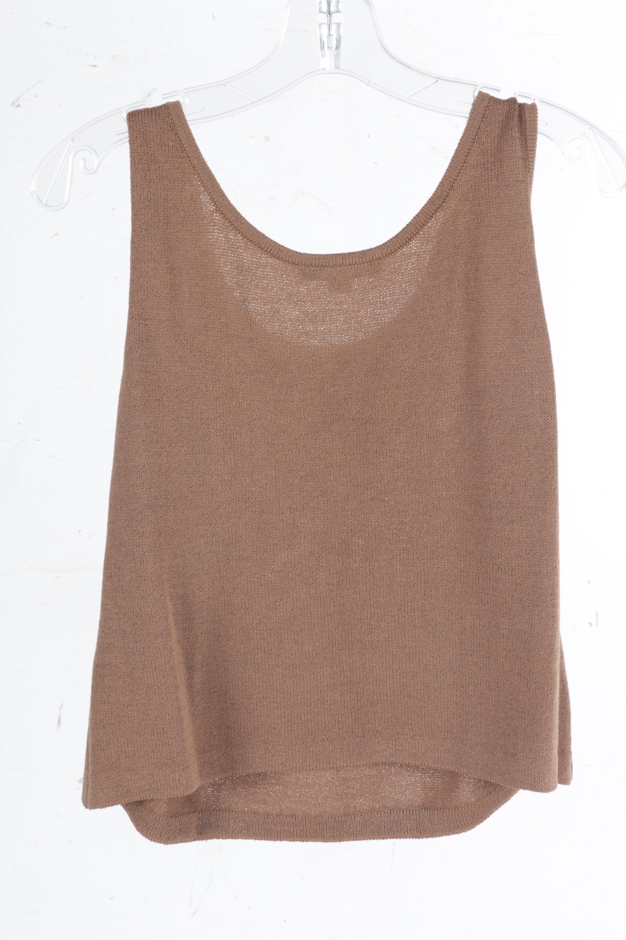 St. John Women's Sleeveless Tops