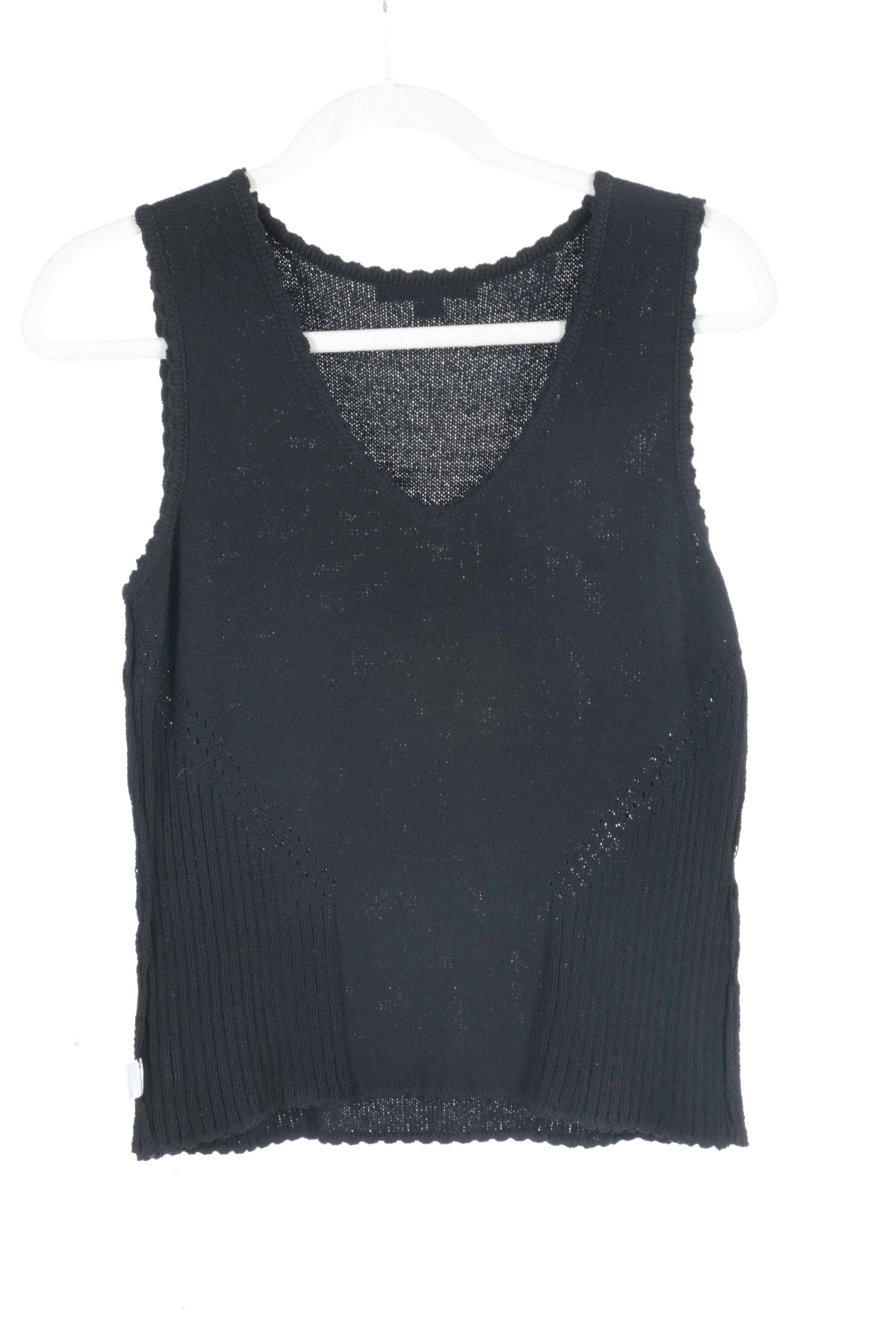St. John Women's Sleeveless Tops