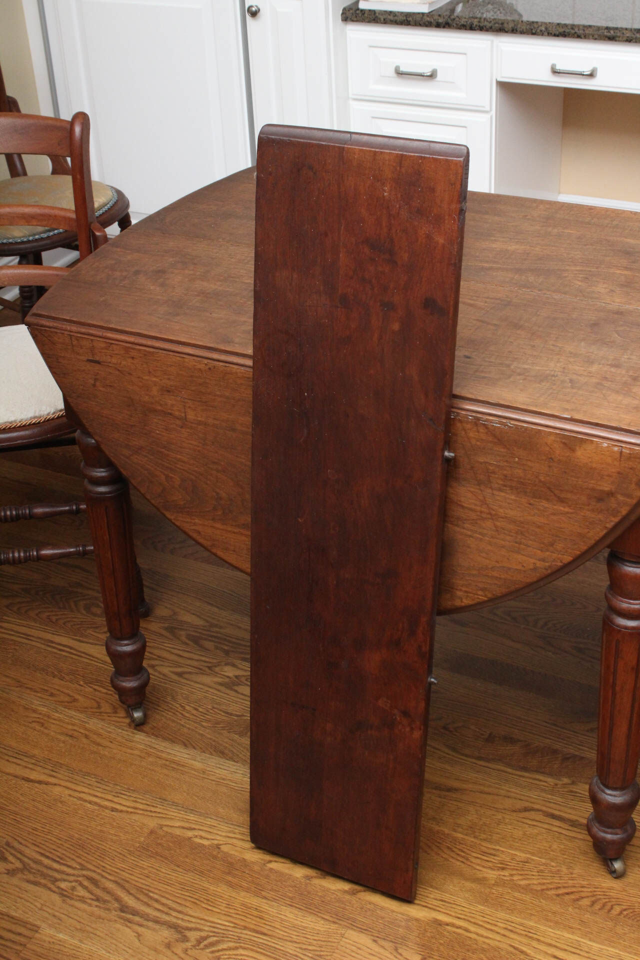 Mahogany Drop Leaf Dining Table with Chairs