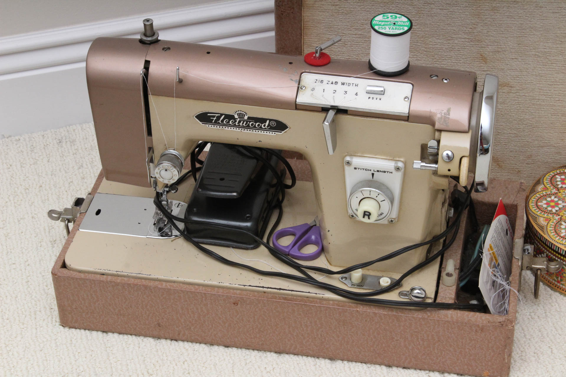 Vintage Fleetwood Electric Sewing Machine