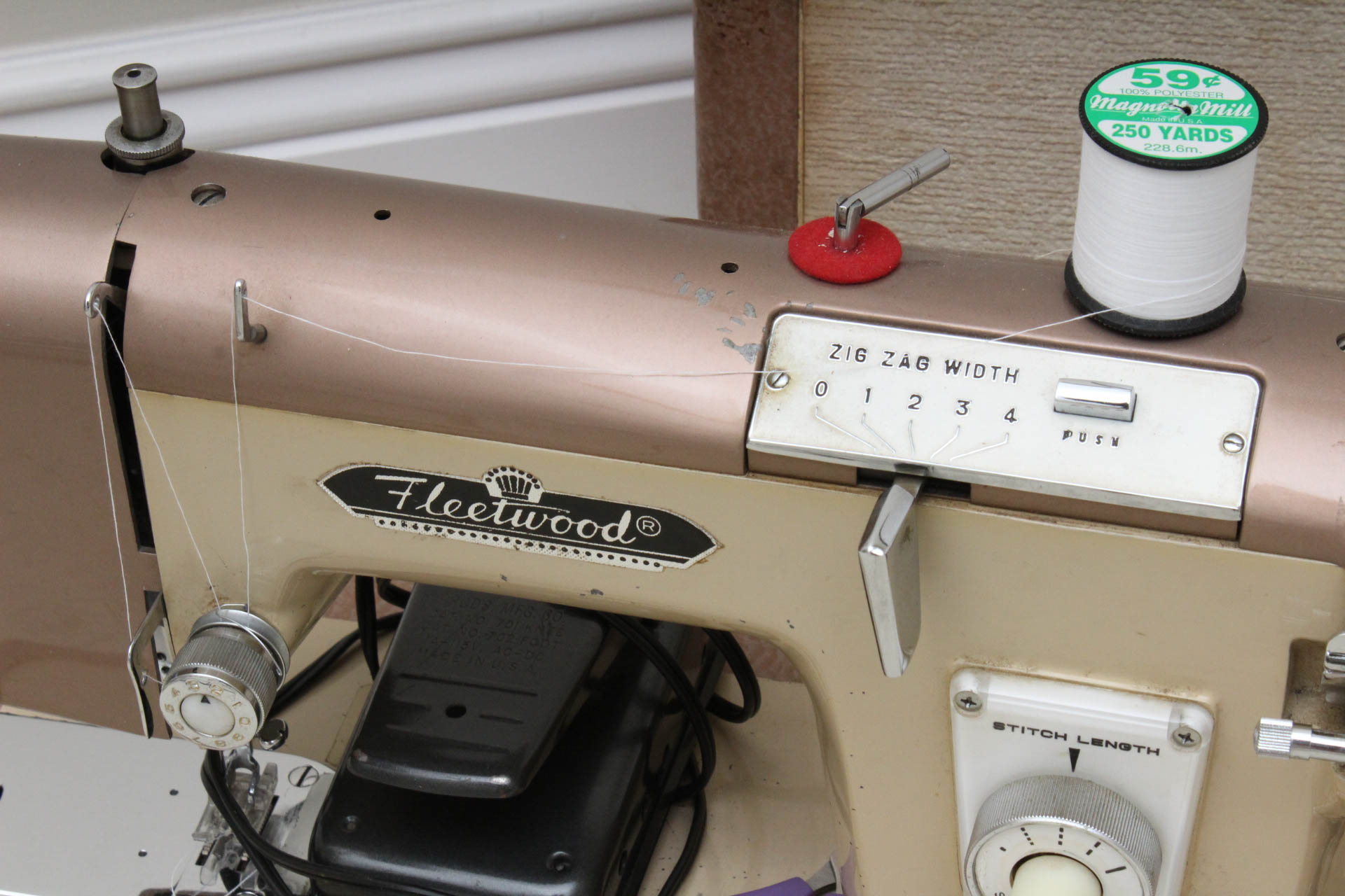 Vintage Fleetwood Electric Sewing Machine