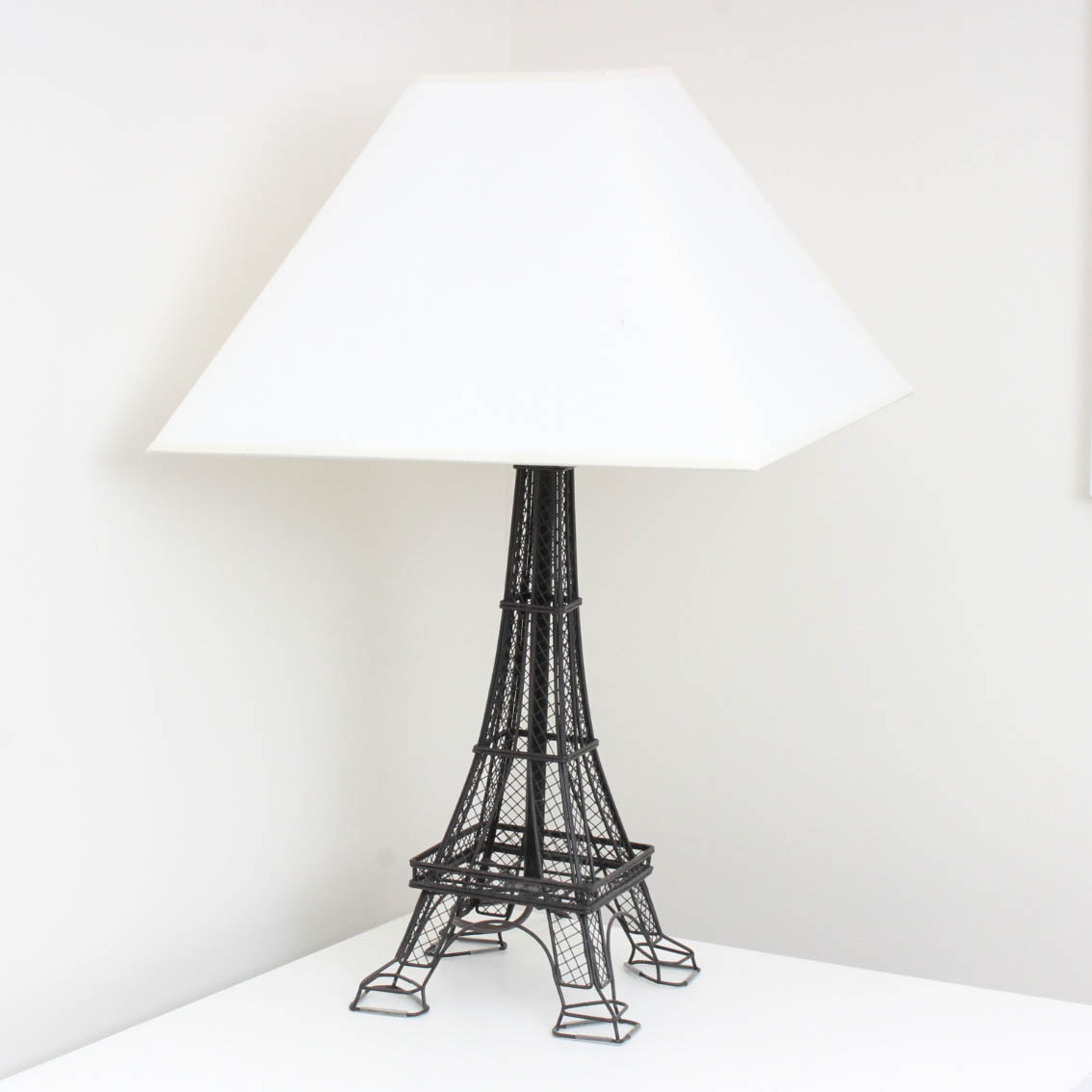 Wire Frame Eiffel Tower Base Lamp