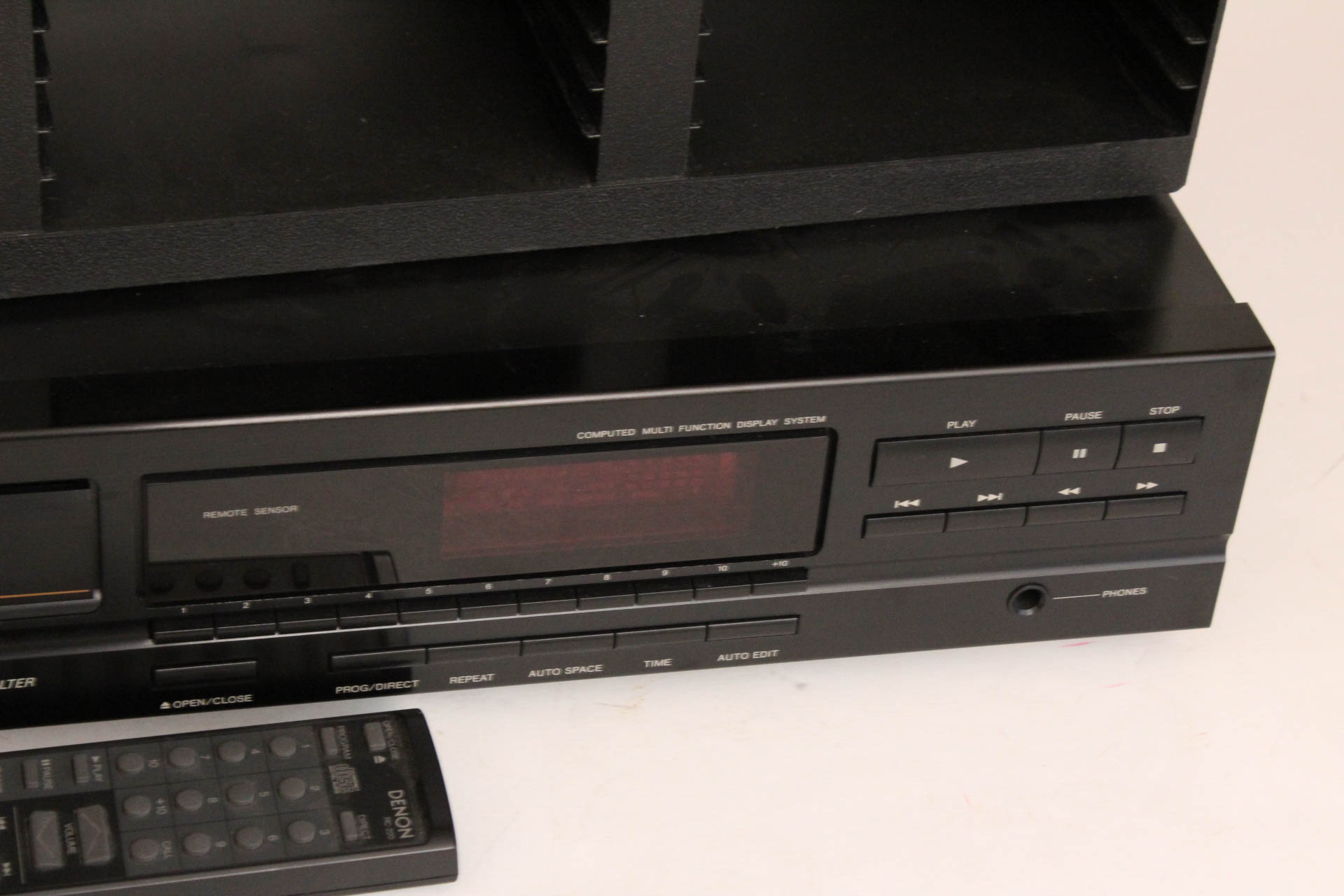 Denon DCD-570 Compact Disc Player
