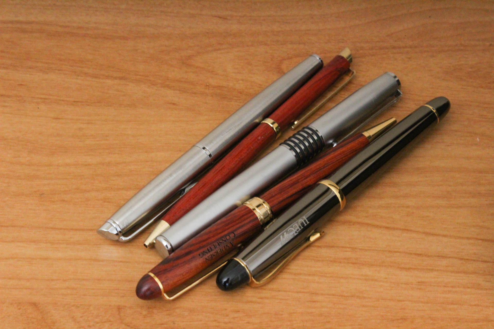 Engineered Wood Office Desk with Office Accessories