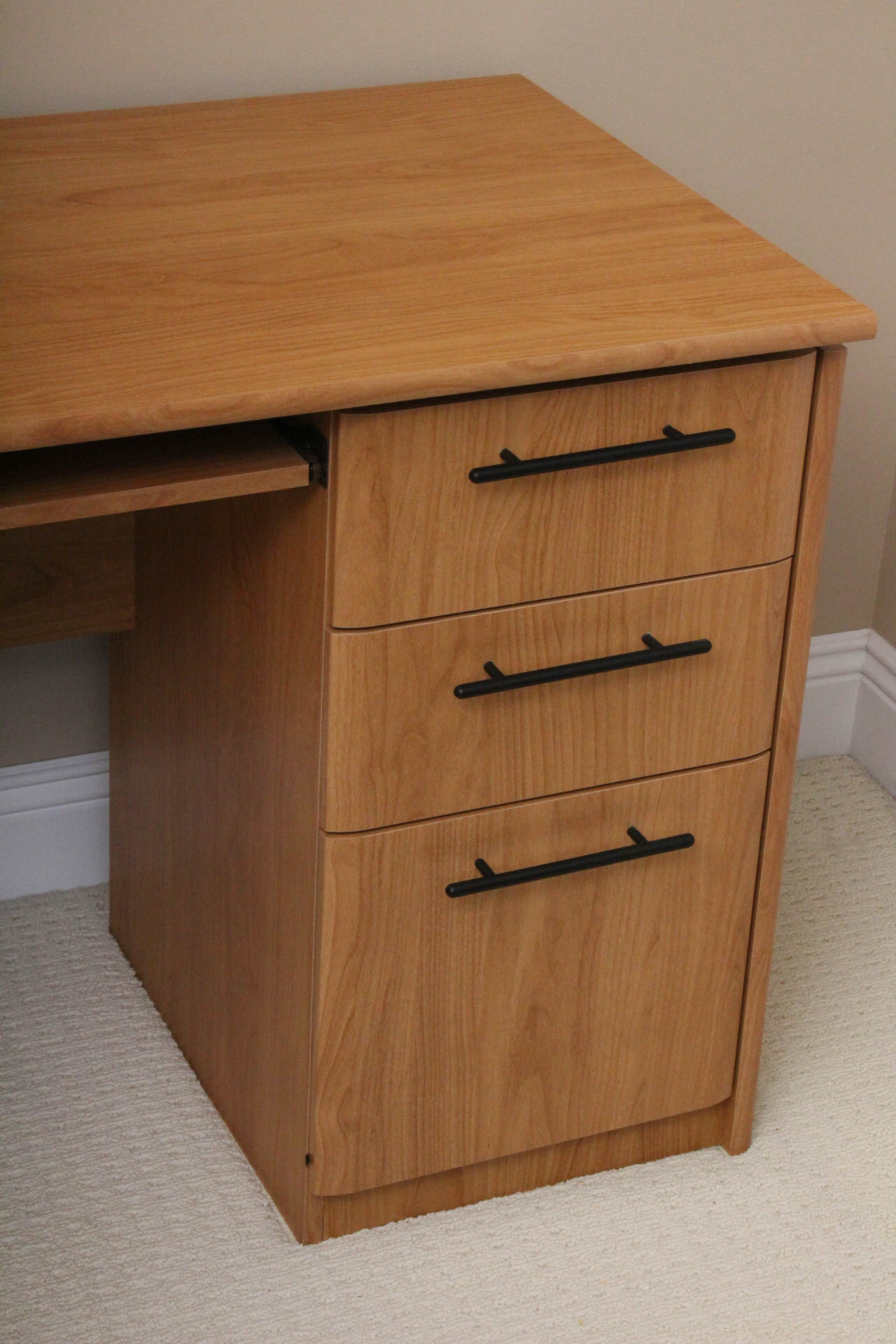 Engineered Wood Office Desk with Office Accessories