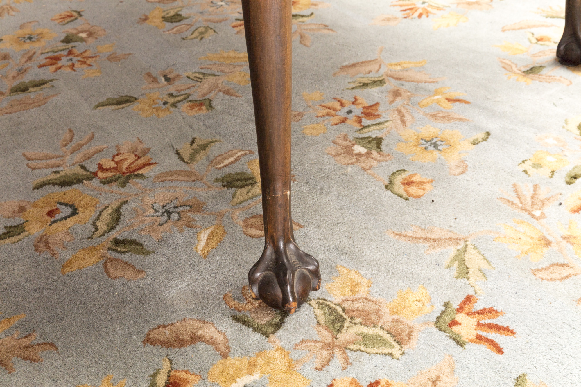 Chippendale Style Mahogany Round Extension Dining Table