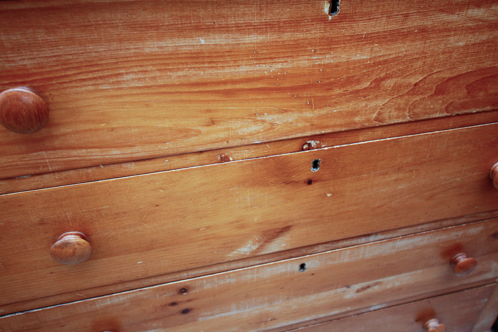 Antique Colonial Pine Chest of Drawers