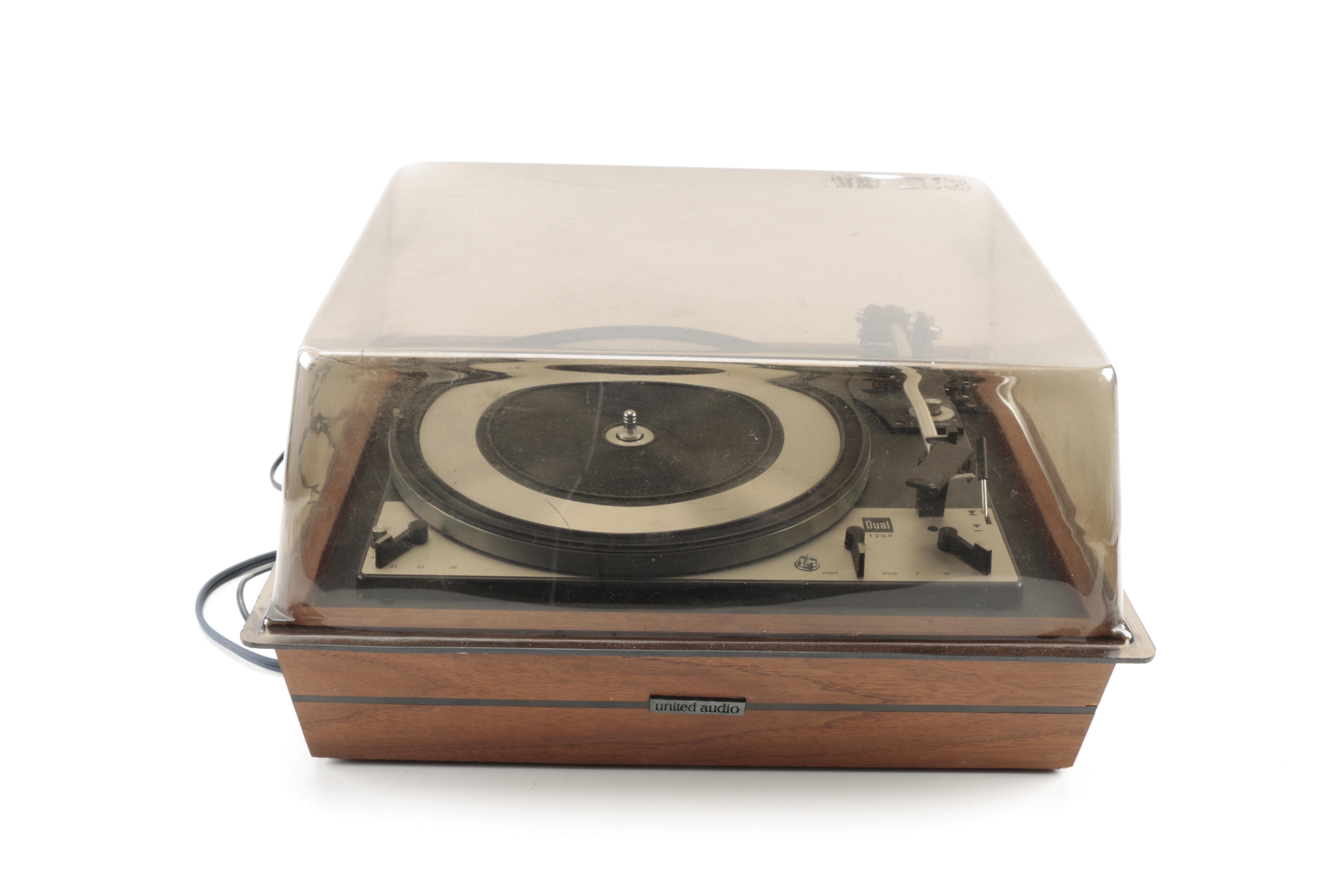 1970s United Audio 1209 Dual Turntable Record Player