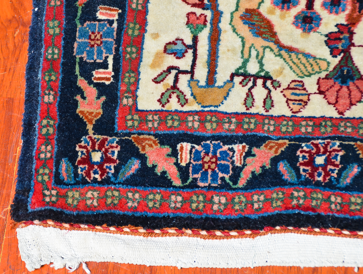 Hand-Knotted Bidjar Persian Accent Rug