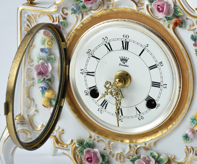 "Alt Meissen Art" Dresden Porcelain Clock