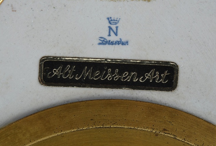 "Alt Meissen Art" Dresden Porcelain Clock