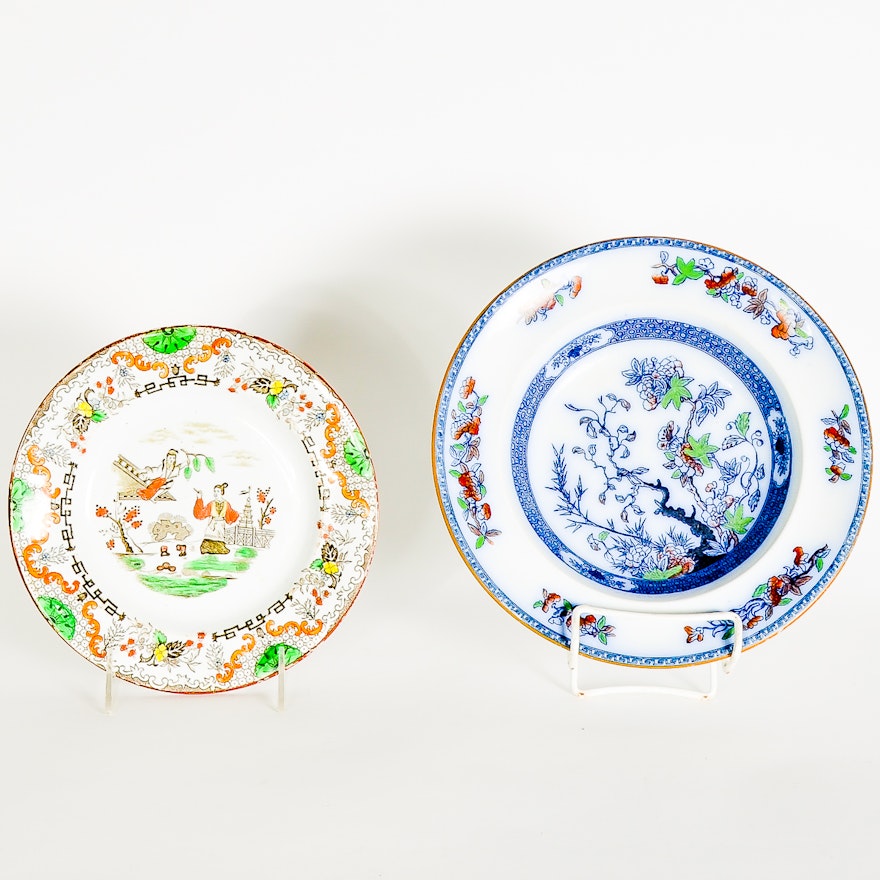 Pair of Vintage Chinese Porcelain Dishes
