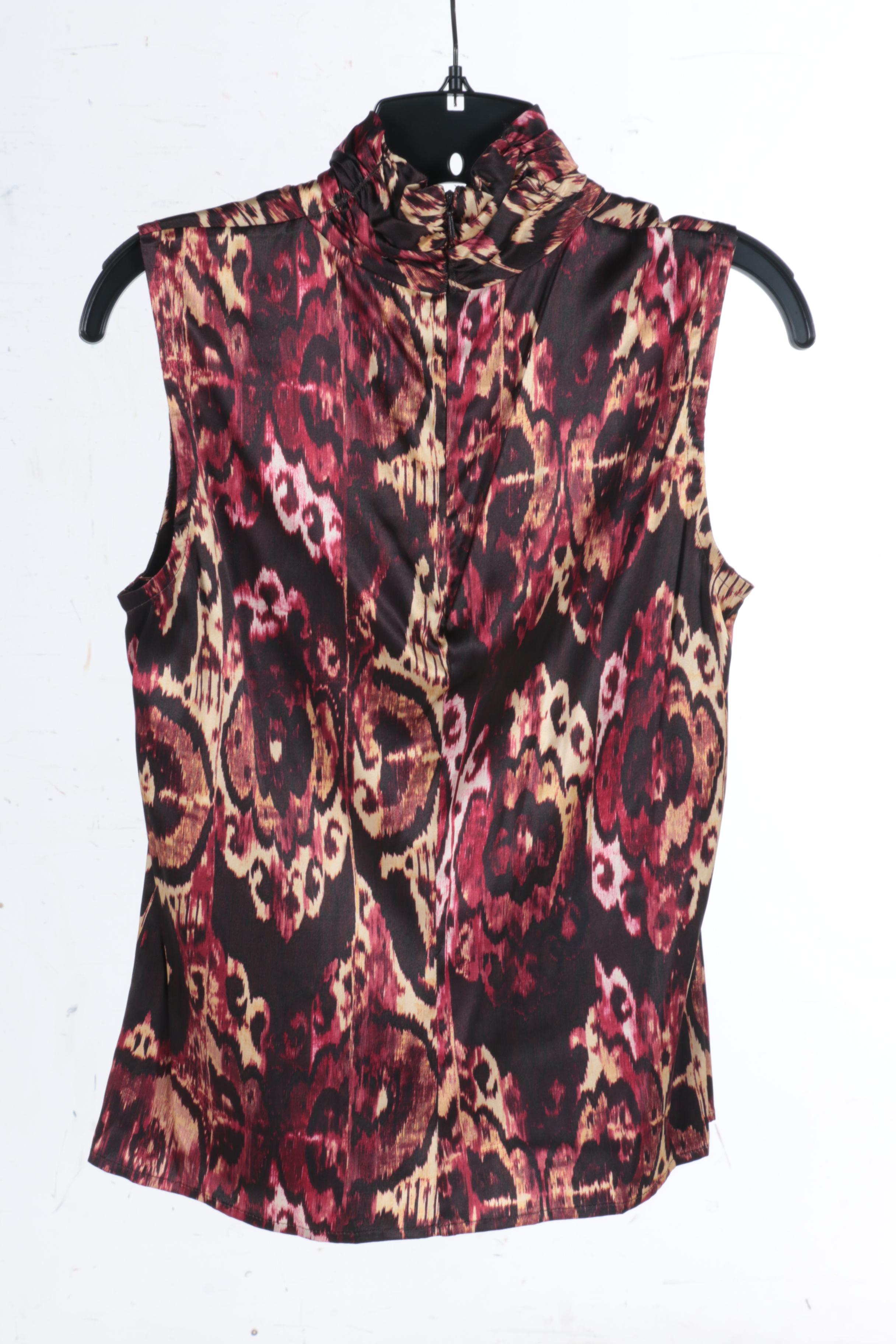 St. John Sleeveless Women's Tops