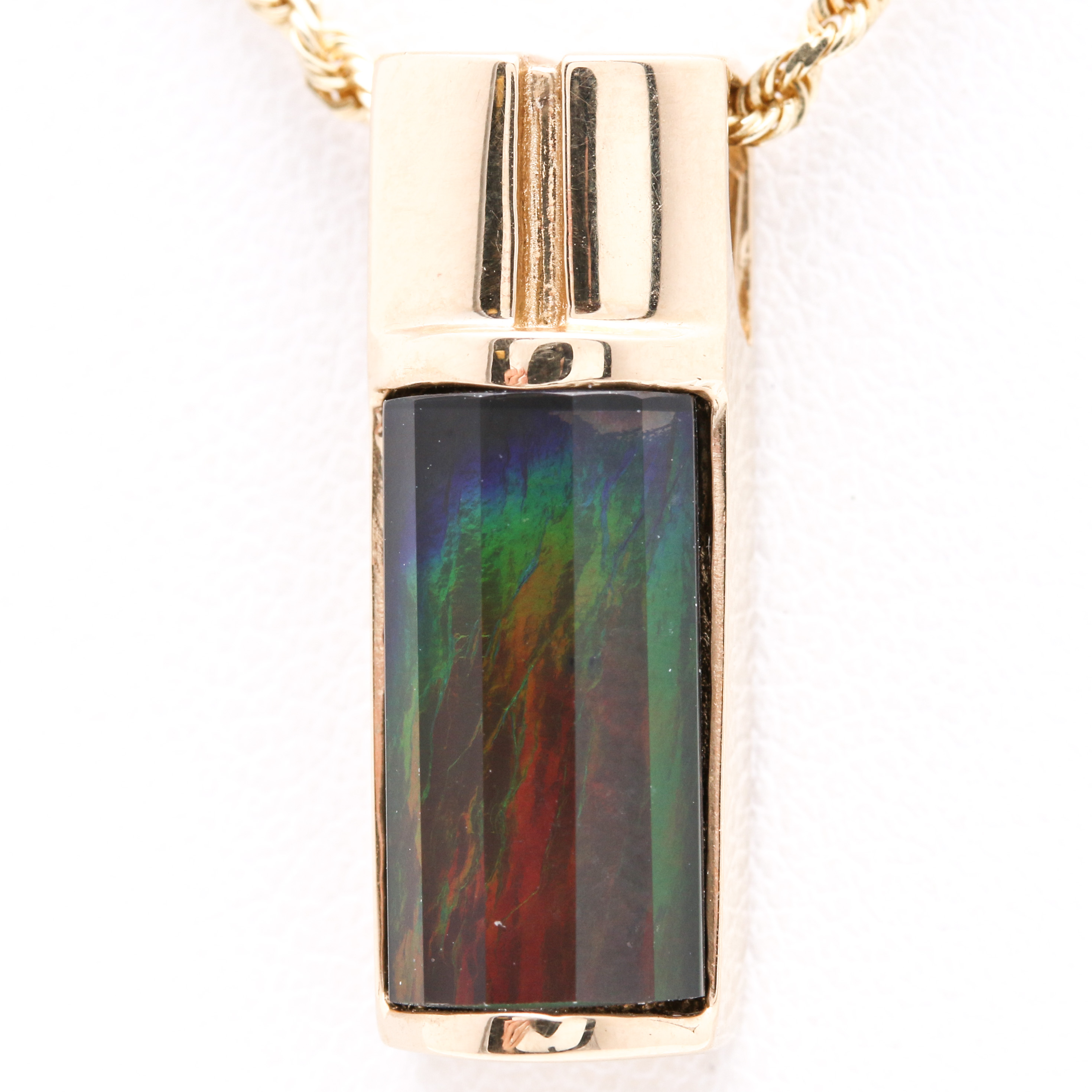 Michael Anthony 14K Yellow Gold Quartz Ammolite Doublet Pendant Necklace