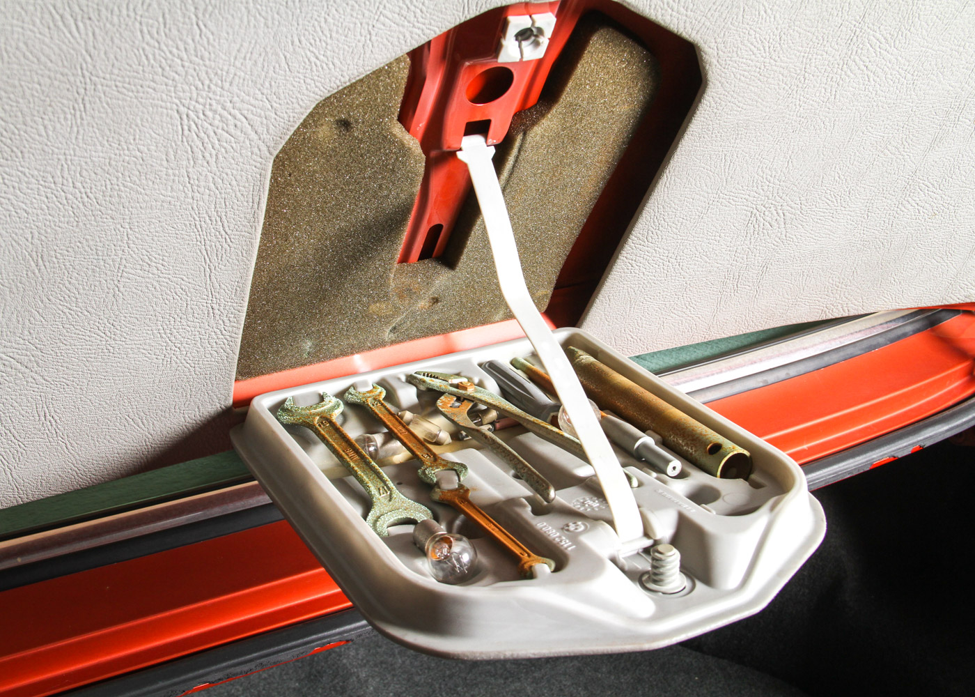 1982 BMW 528E Red Sedan