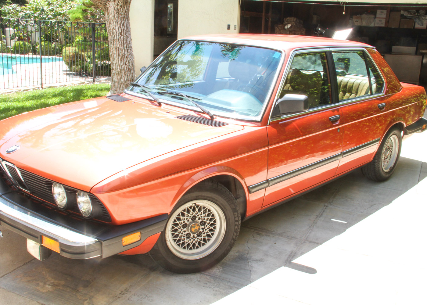 1982 BMW 528E Red Sedan