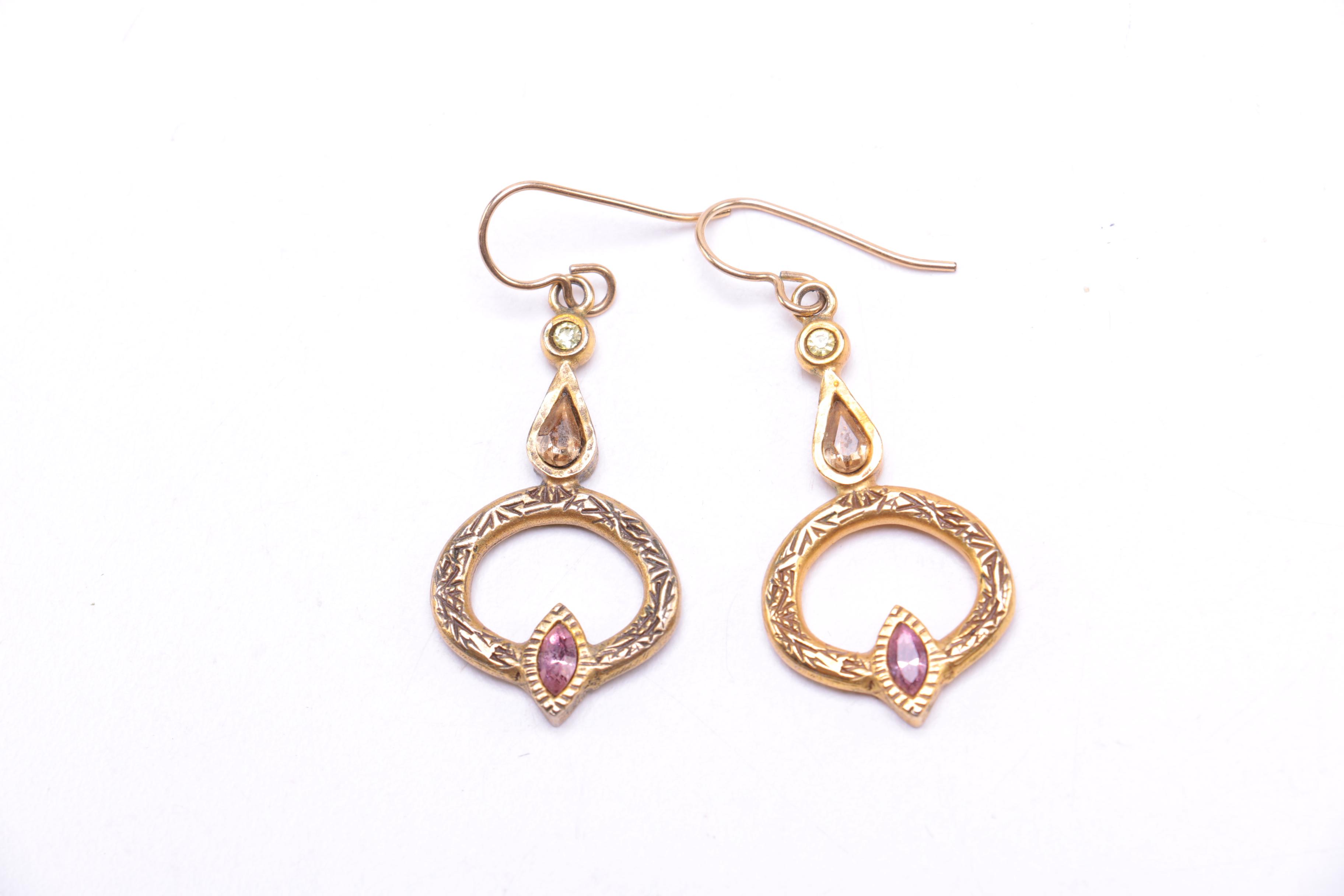 Vintage Costume Jewelry Featuring Weiss and Bakelite