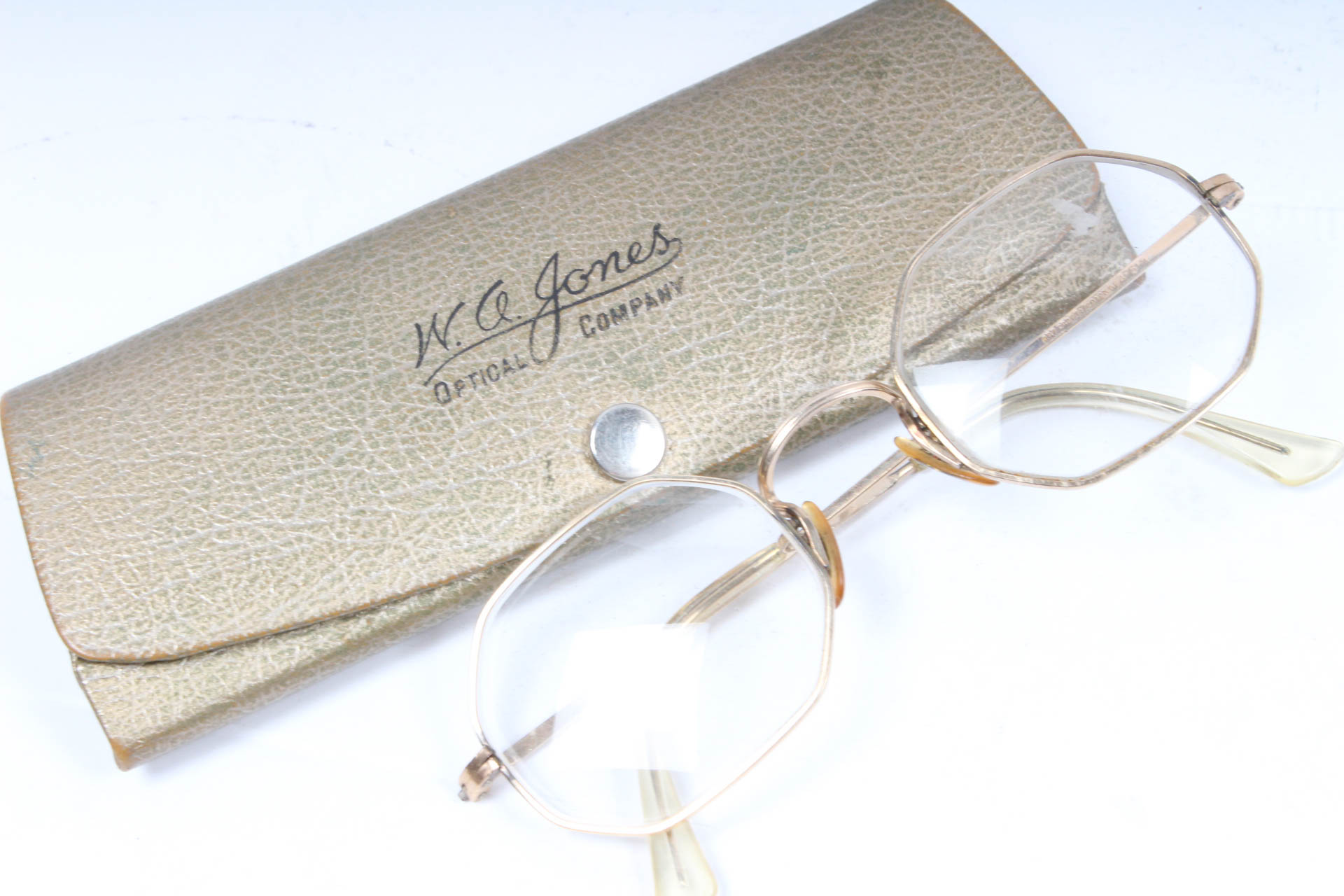 Ladies Vintage Accessory Collection