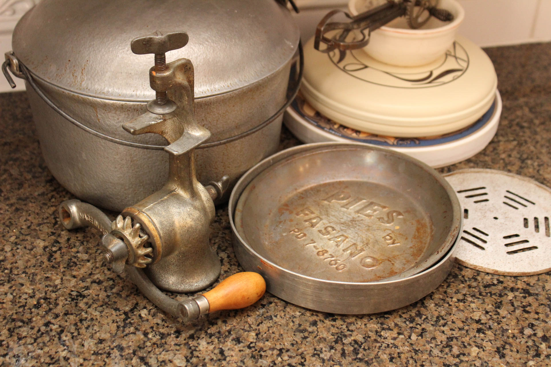 Vintage Cookware and Kitchenalia