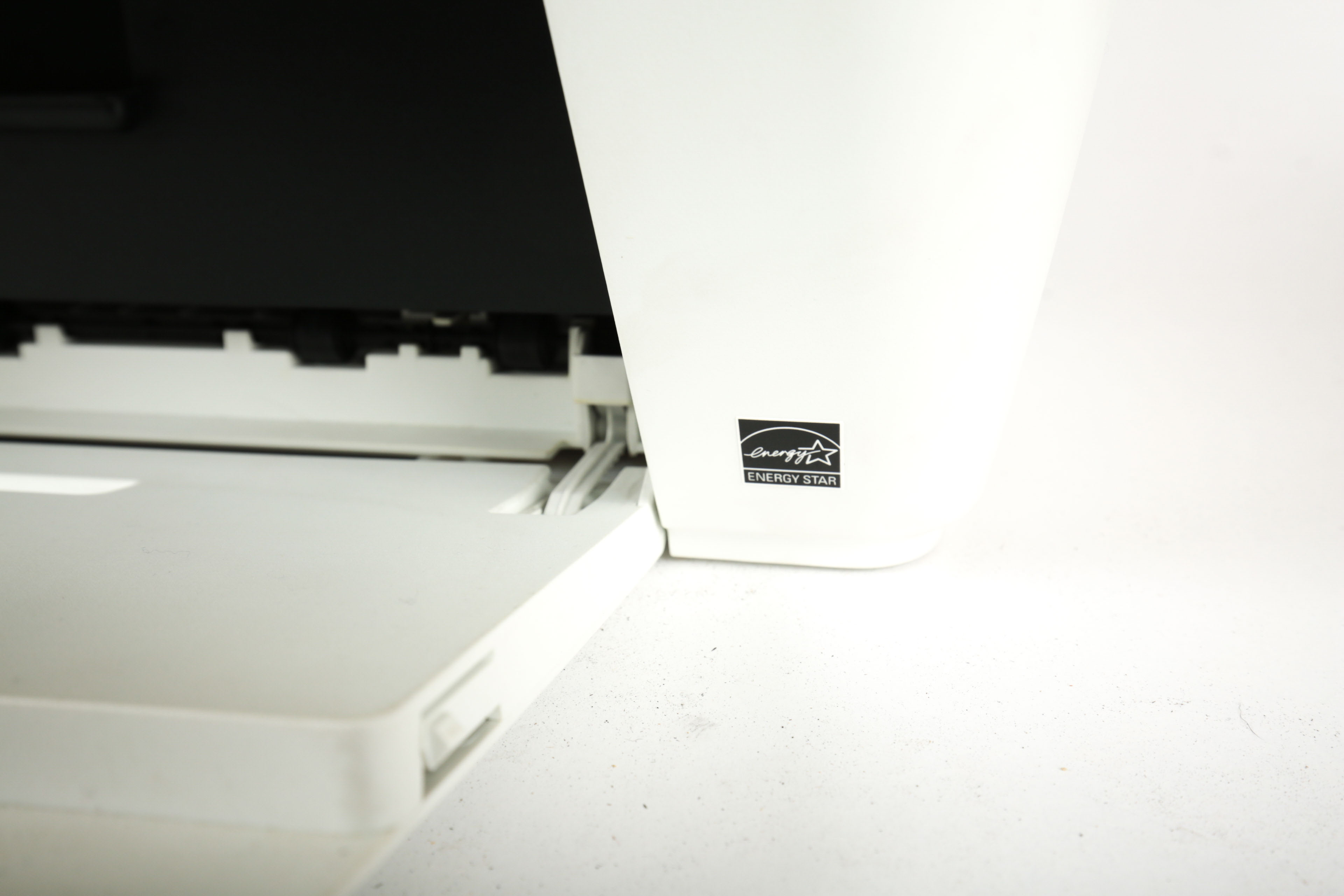 Samsung Computer Monitor and HP Deskjet 2540 Printer