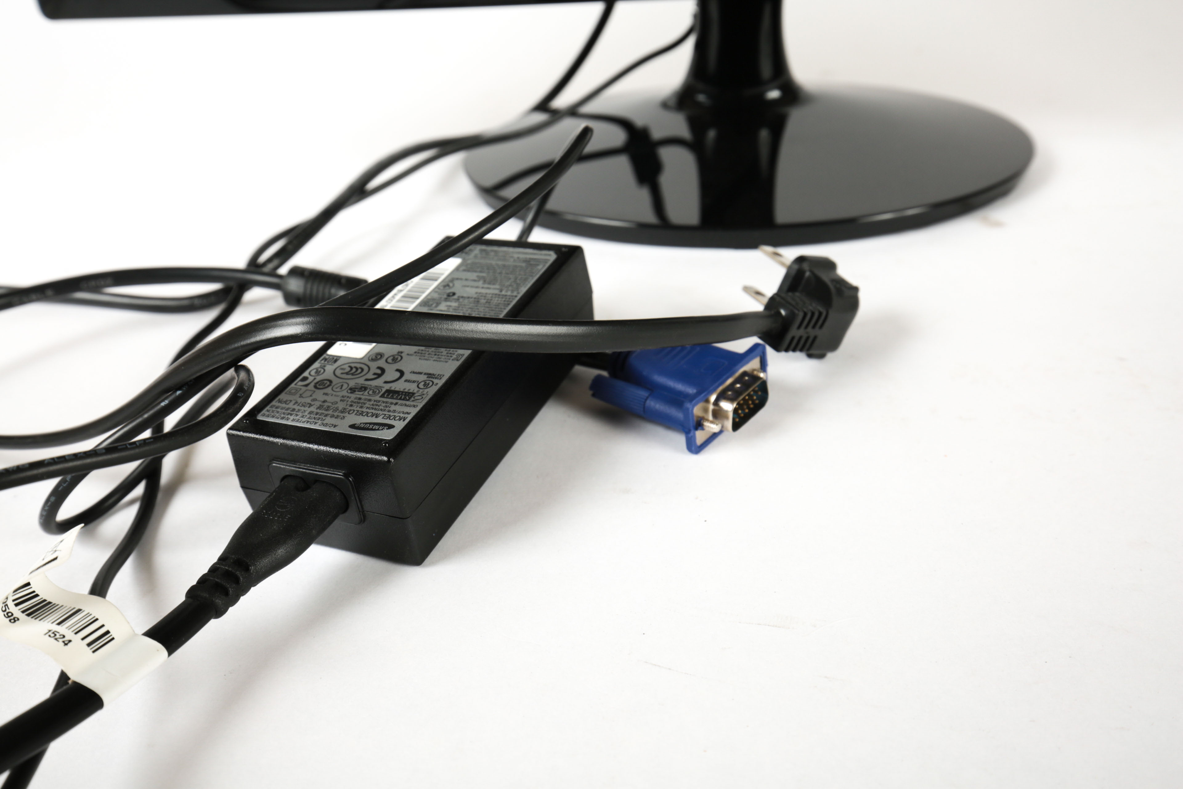 Samsung Computer Monitor and HP Deskjet 2540 Printer