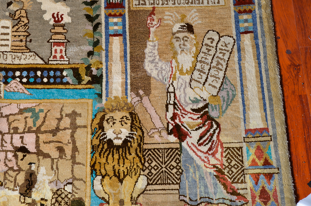 Hand-Knotted Kashmir Art Silk Accent Rug