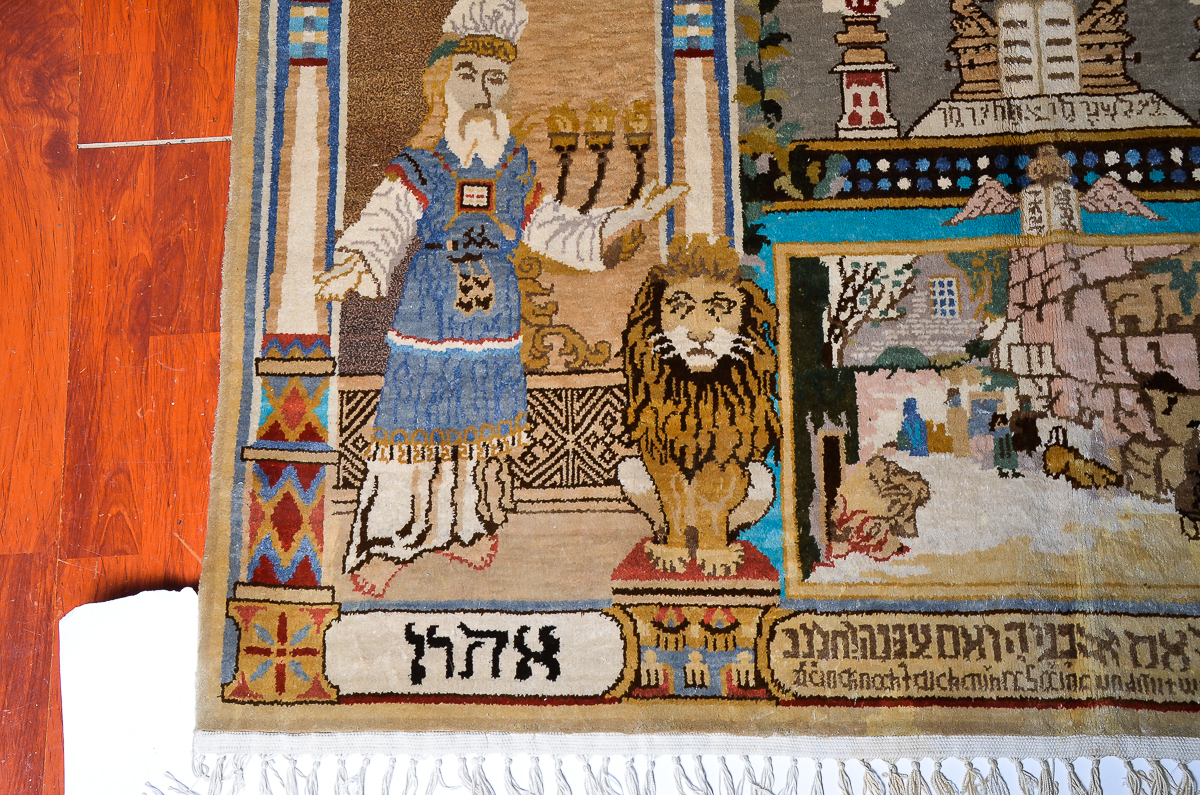 Hand-Knotted Kashmir Art Silk Accent Rug