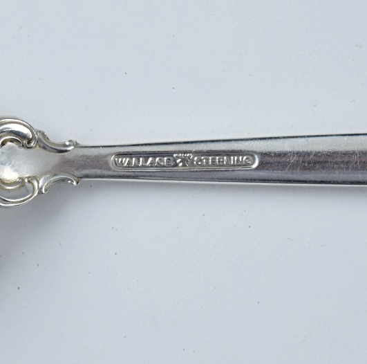 Wallace Sterling Silver "Grande Baroque" Flatware in Chest