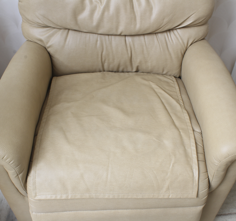Lift Chair by Ultra Comfort America