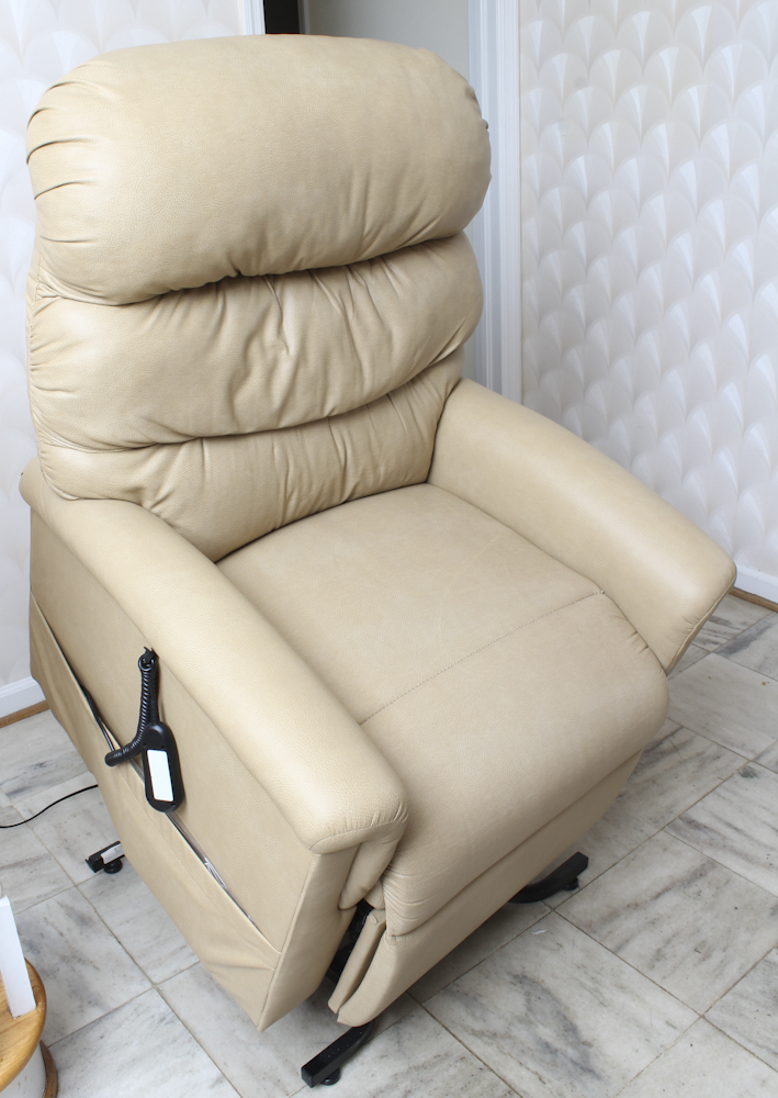 Lift Chair by Ultra Comfort America