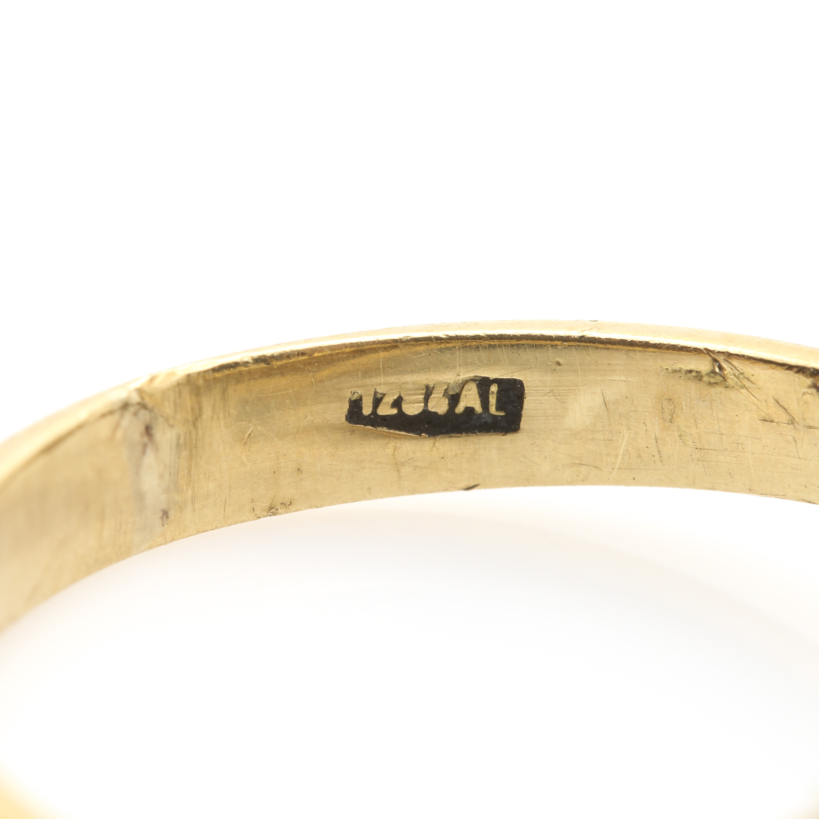 European Early 1900's 18K Yellow Gold Sapphire Ring