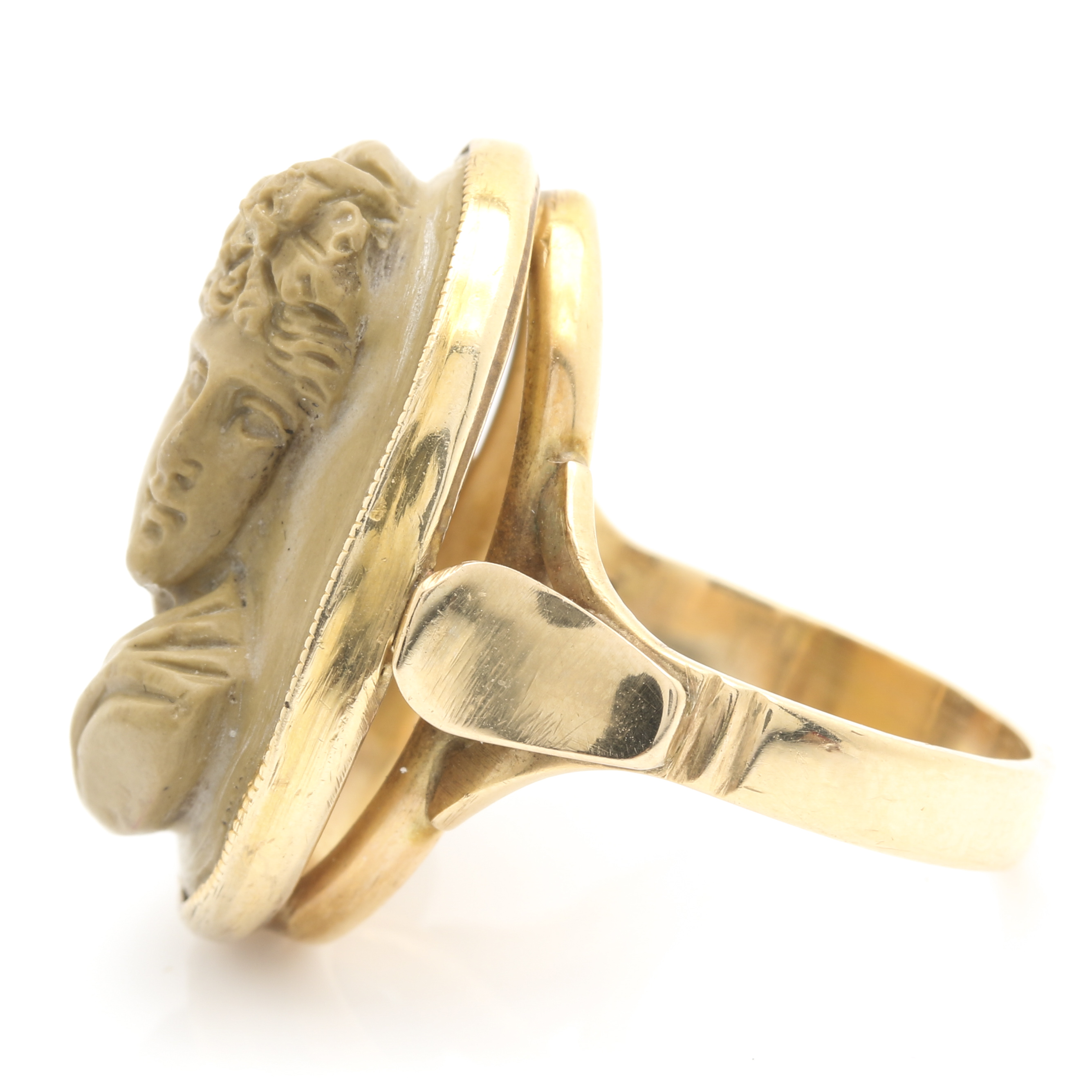 14K Yellow Gold Lava Cameo Ring
