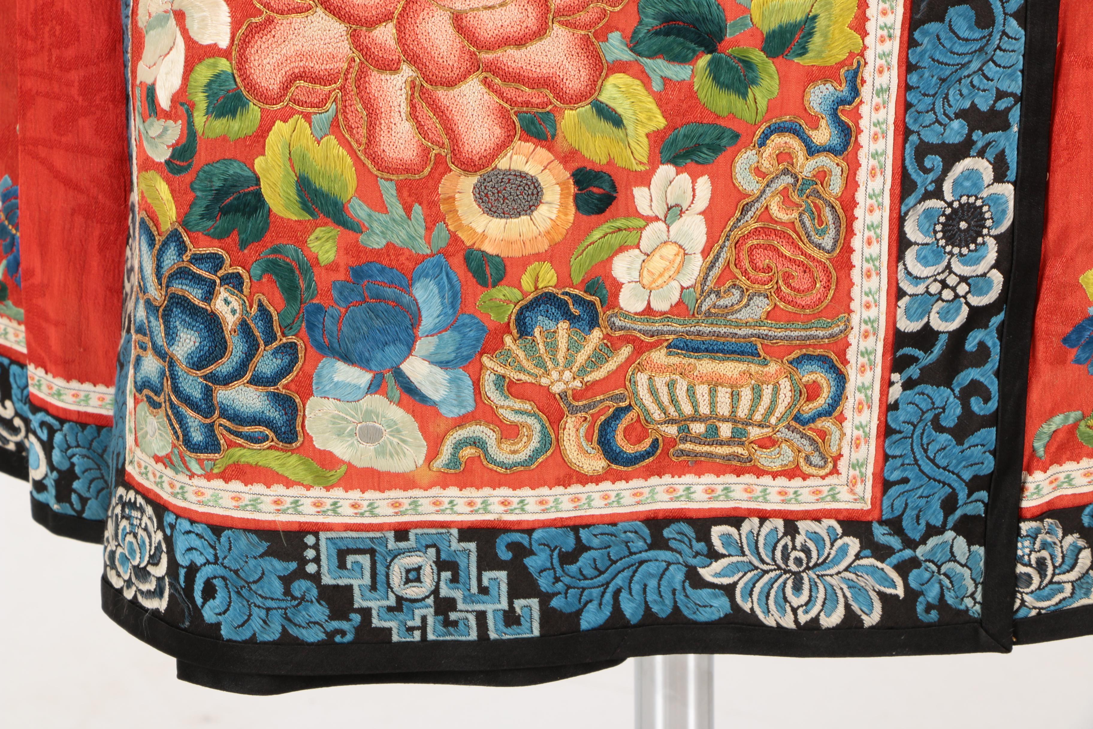 Vintage Women's Embroidered Dirndl Skirt