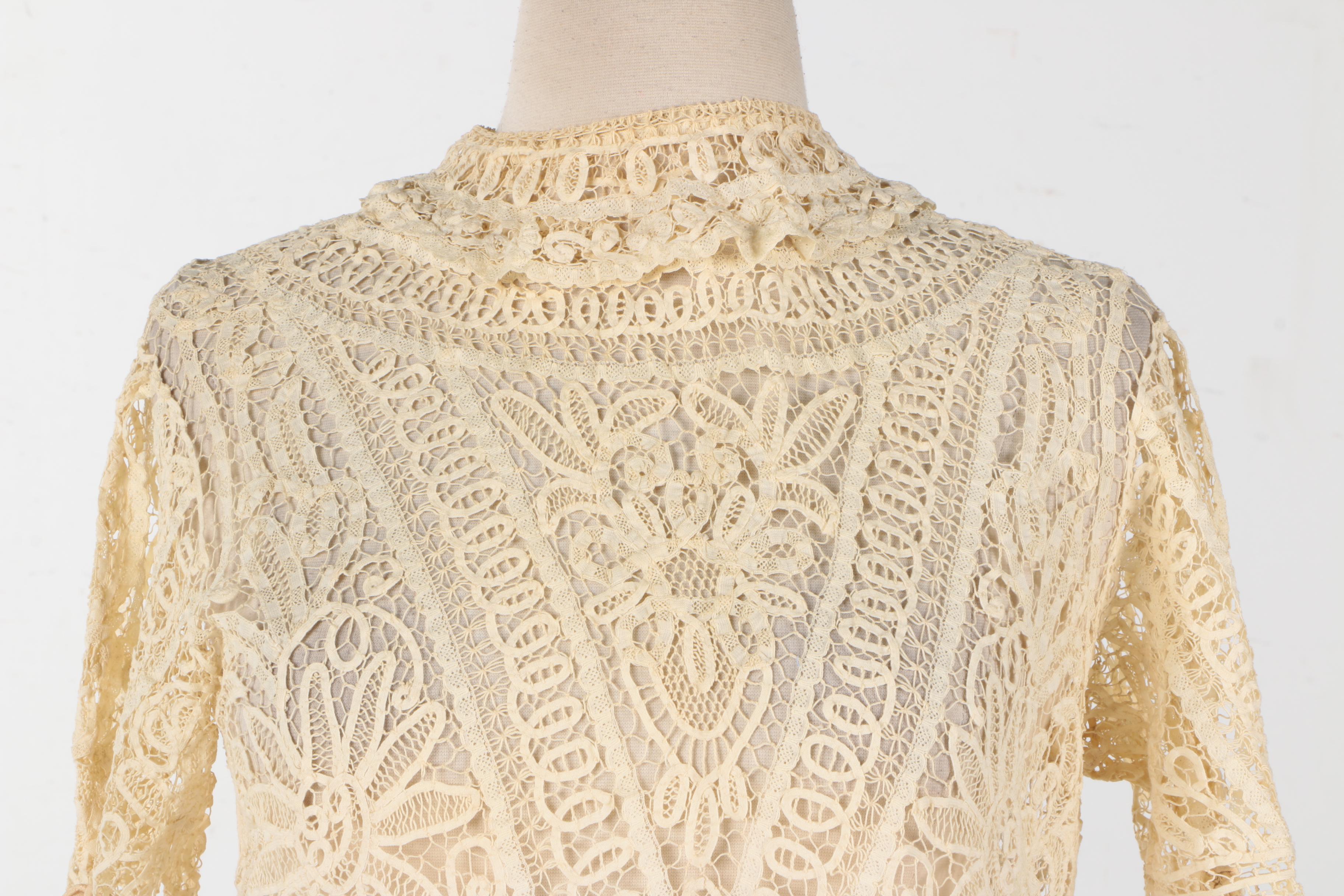 Vintage Cream Lace Women's Blouse