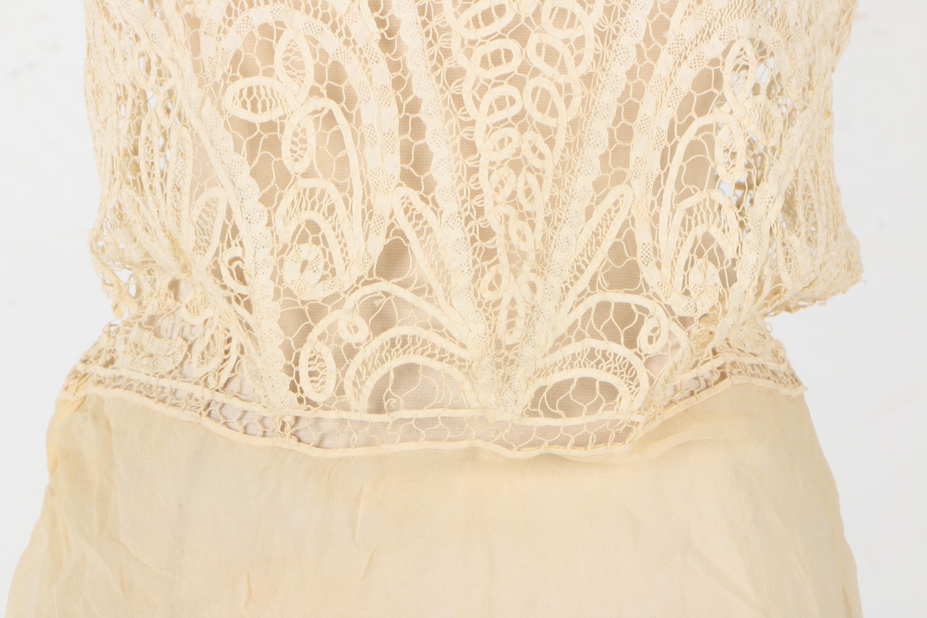 Vintage Cream Lace Women's Blouse