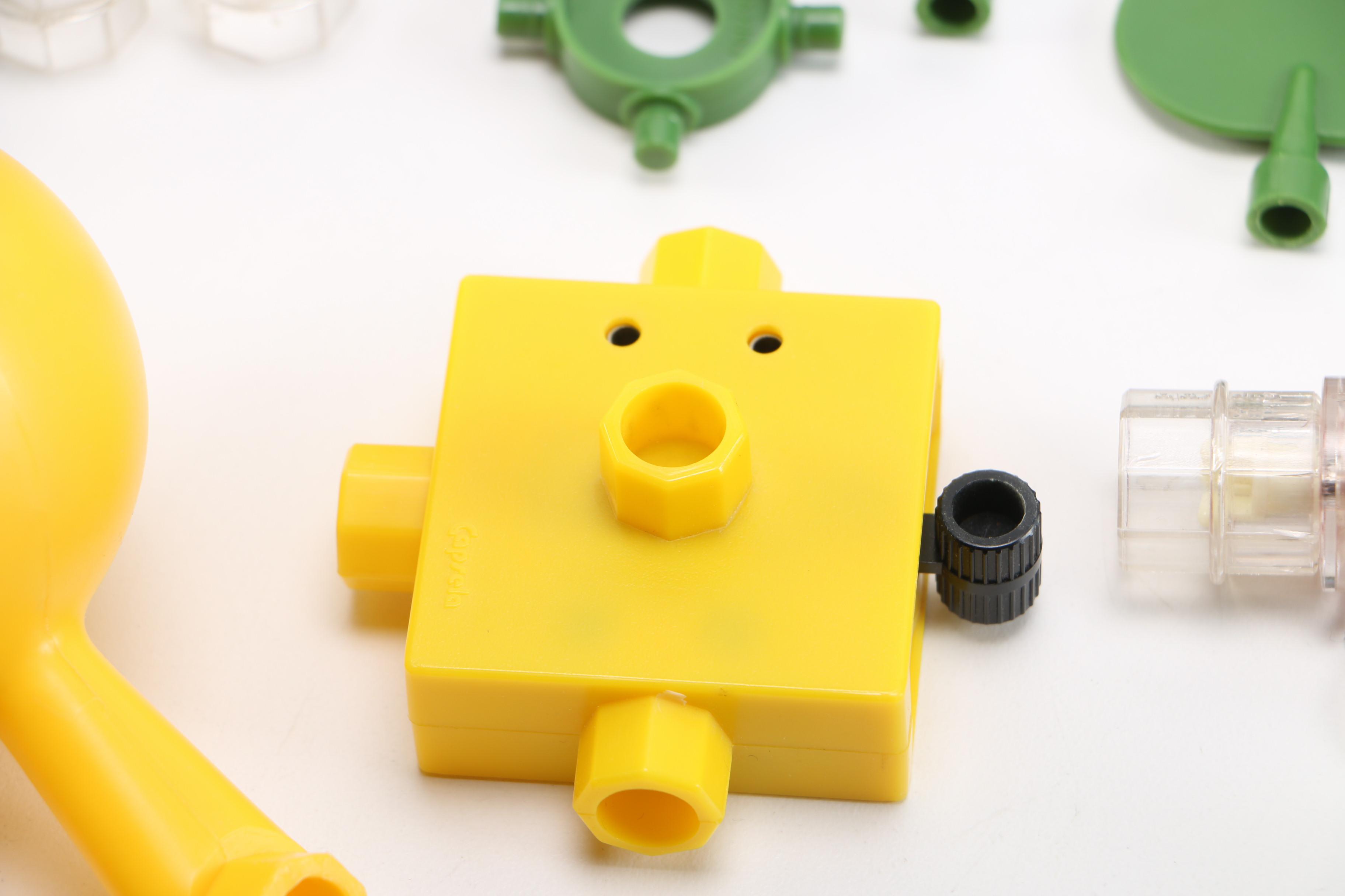 Capsela 500 Motorized Construction Set