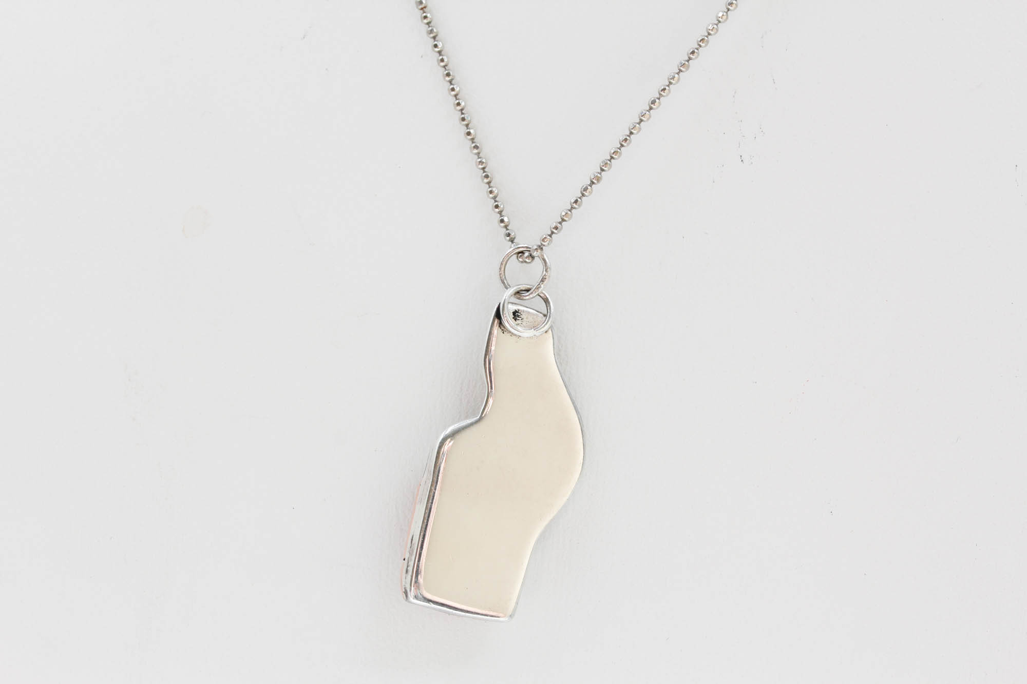800 Silver, Copper, and Gold Plated Pendant Necklace