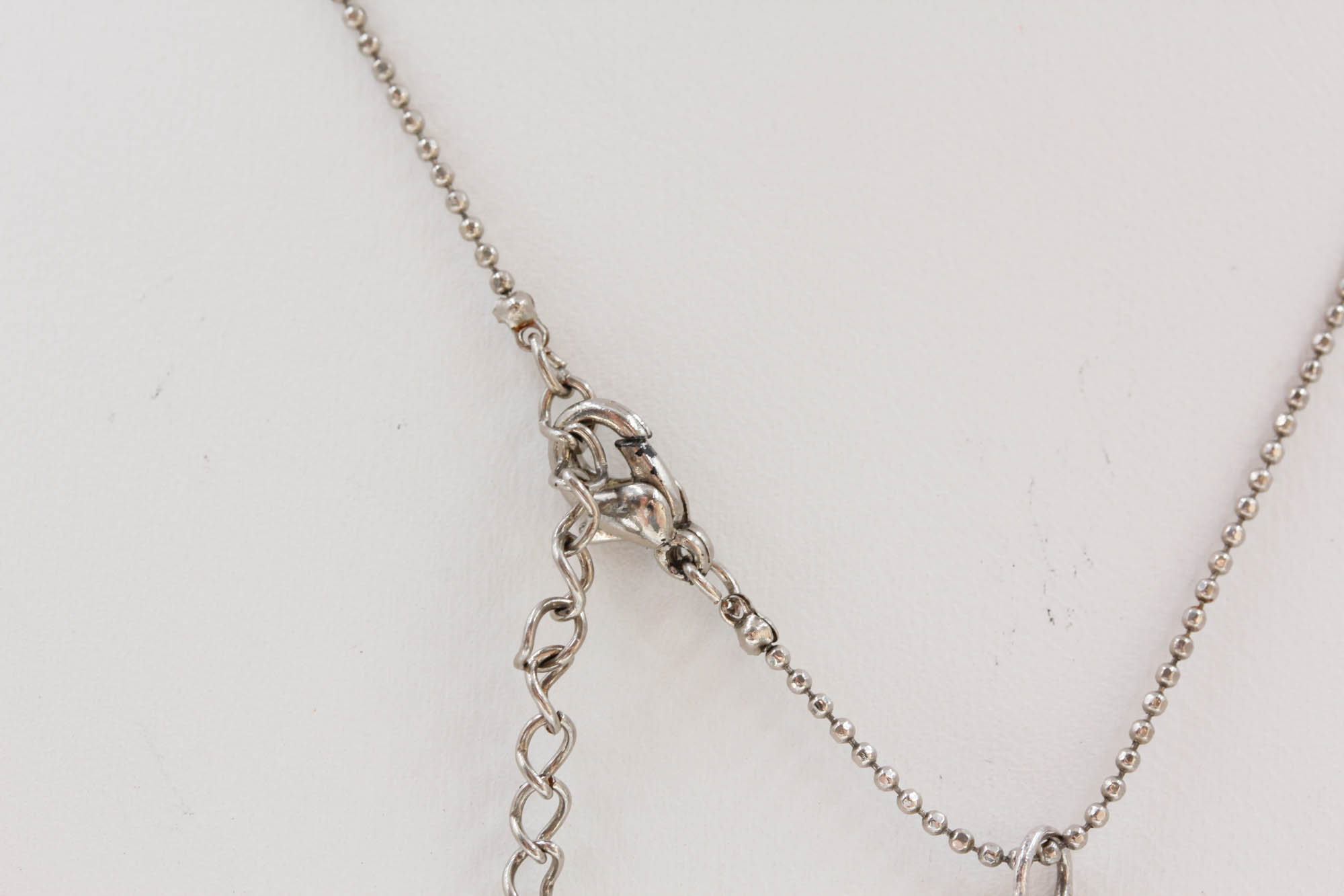 800 Silver, Copper, and Gold Plated Pendant Necklace