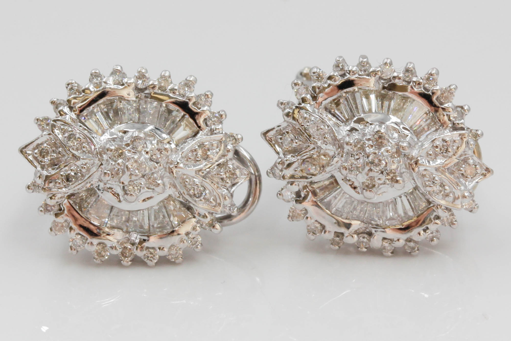 14K White Gold Diamond Earrings