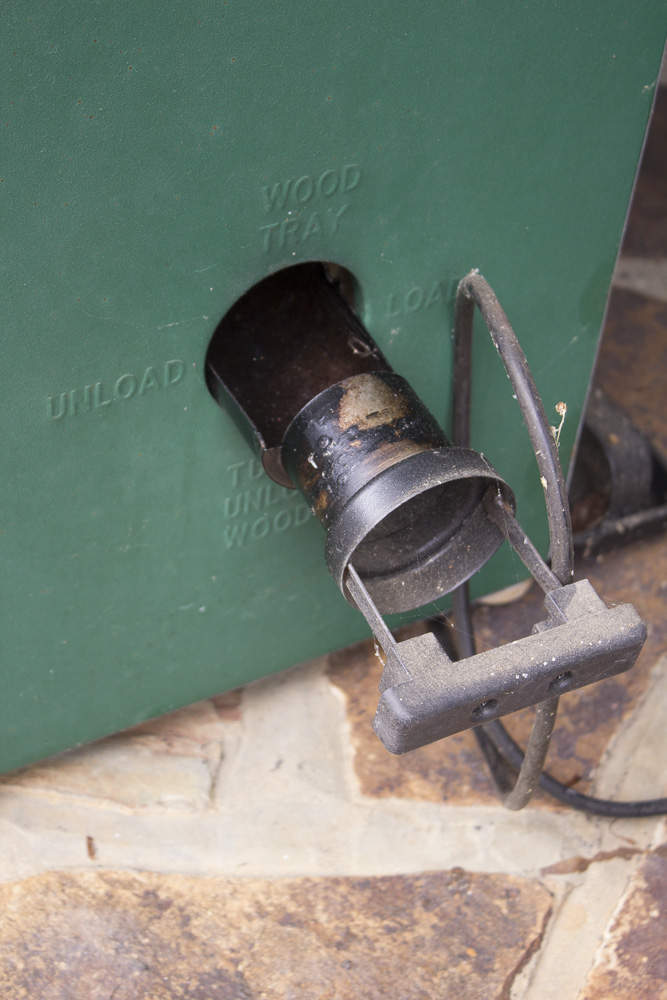 Masterbuilt Cajun Injector Turkey Gold Electric Smokehouse