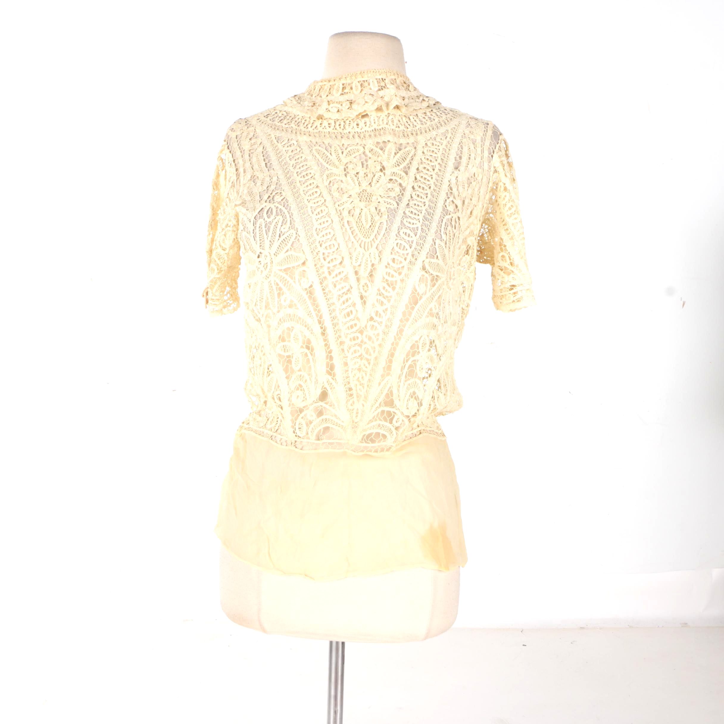 Vintage Cream Lace Women's Blouse