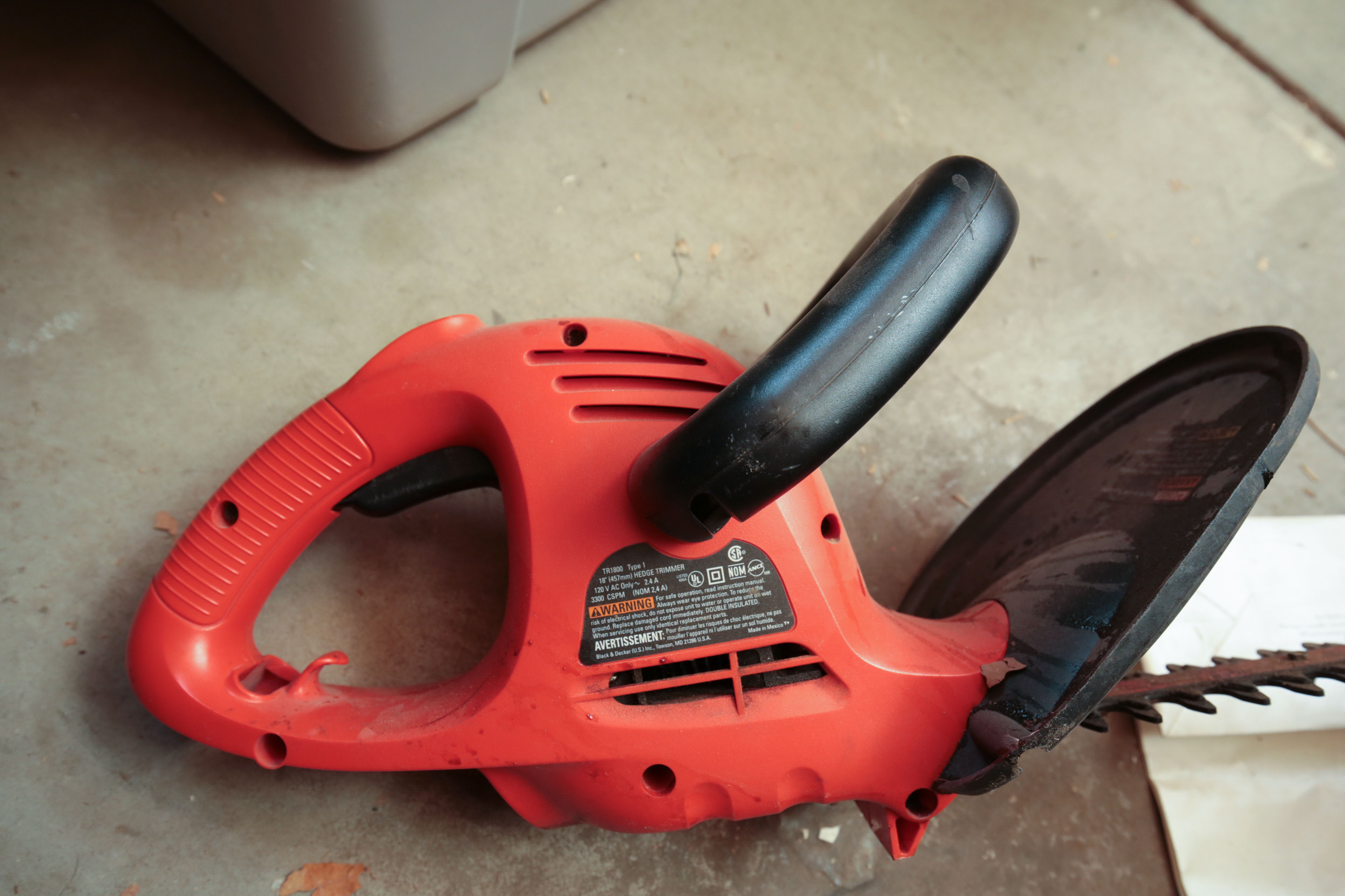 Black & Decker Hedge Trimmer and Flo Master Sprayer