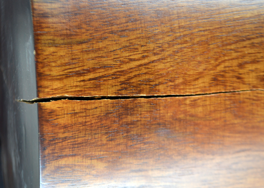 Siam T-Bros Co. Carved Wood Barrel Style Plant Stand