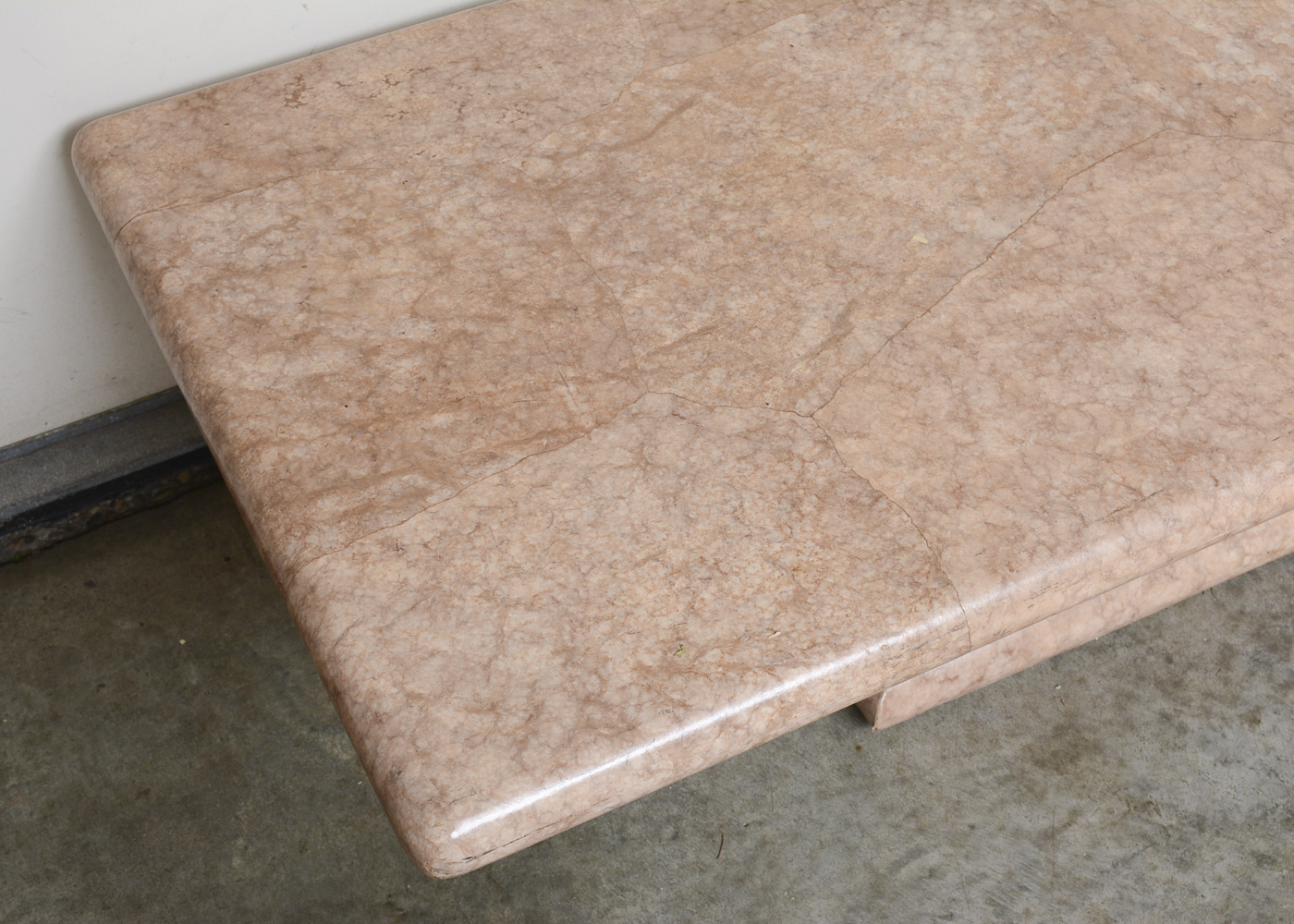 Vintage Marble Finished Pedestal Coffee Table