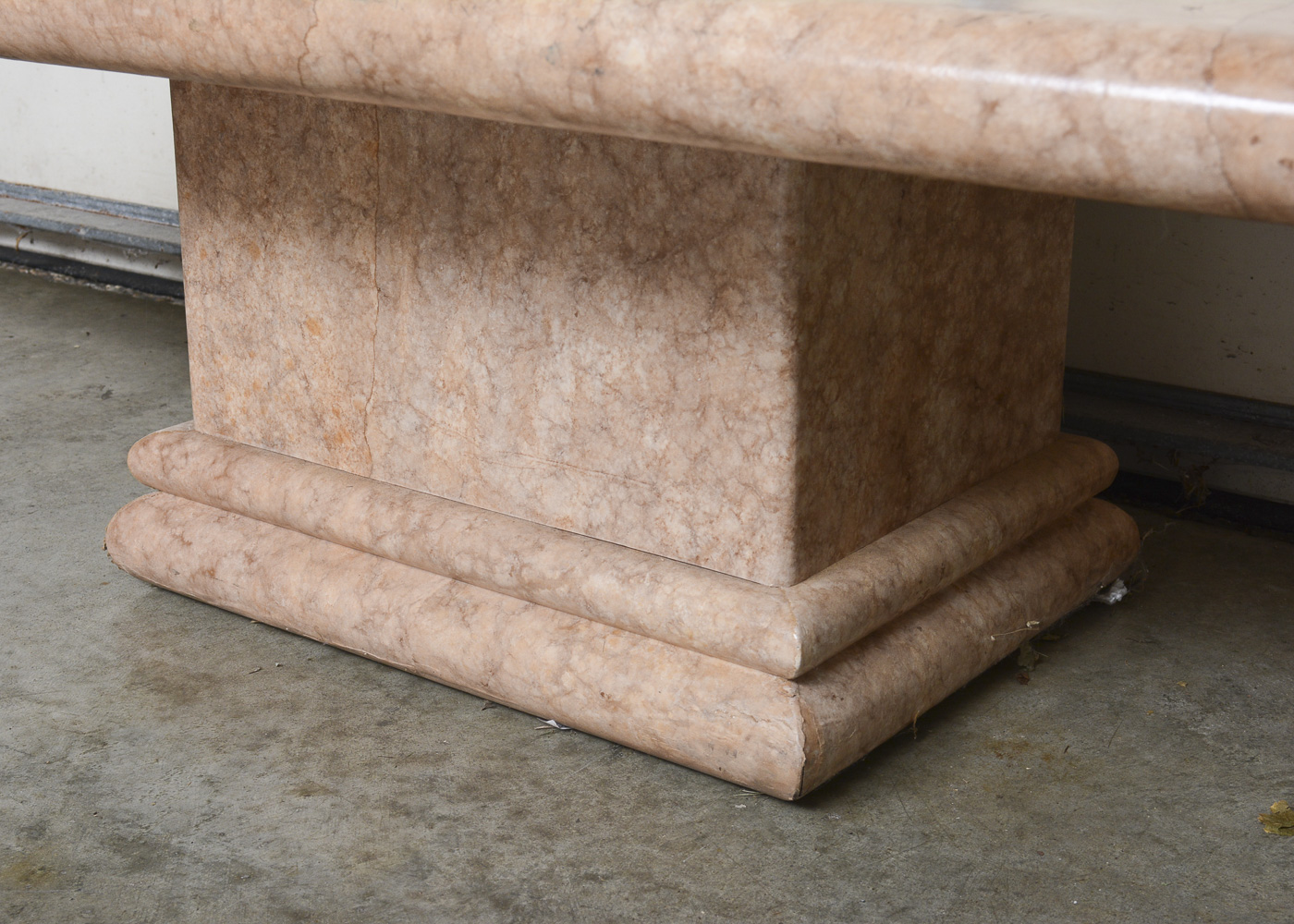 Vintage Marble Finished Pedestal Coffee Table