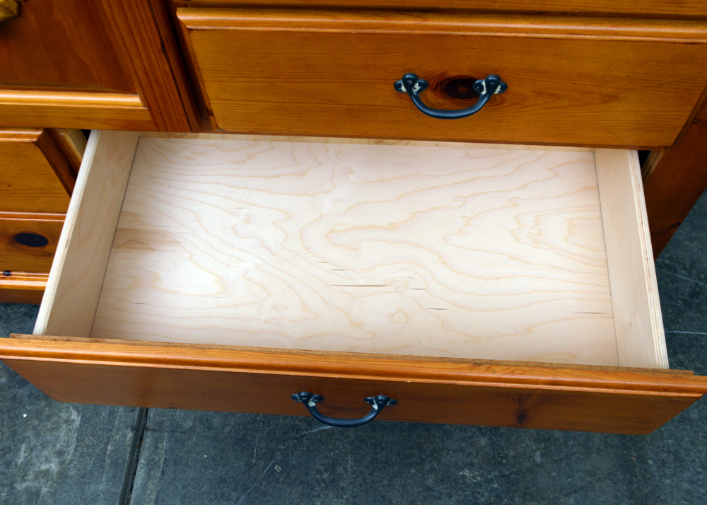 Pine Wood Dresser with Leaf Appliqué