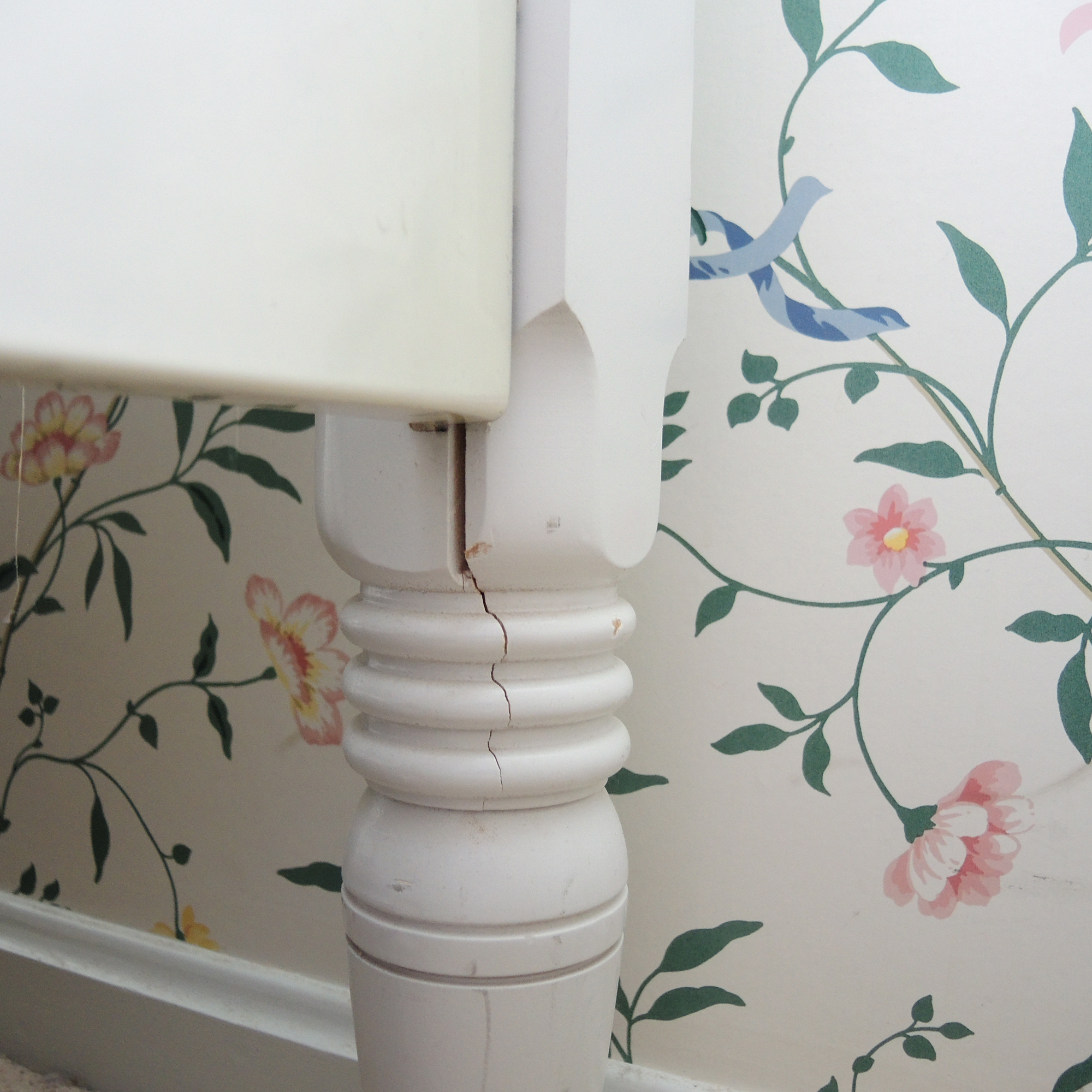 Full Sized Four Post Canopy Bedroom Set