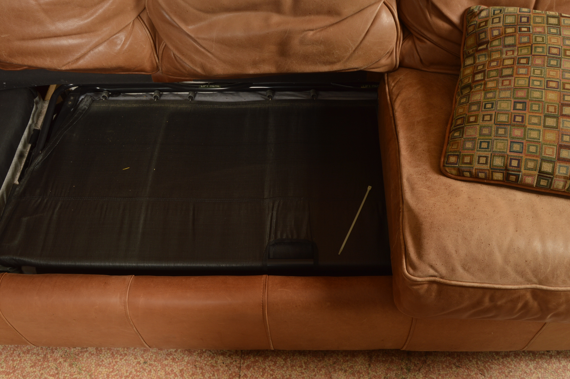 Brown Leather Sectional Sofa With Sealy Posturepedic Supreme Sleeper